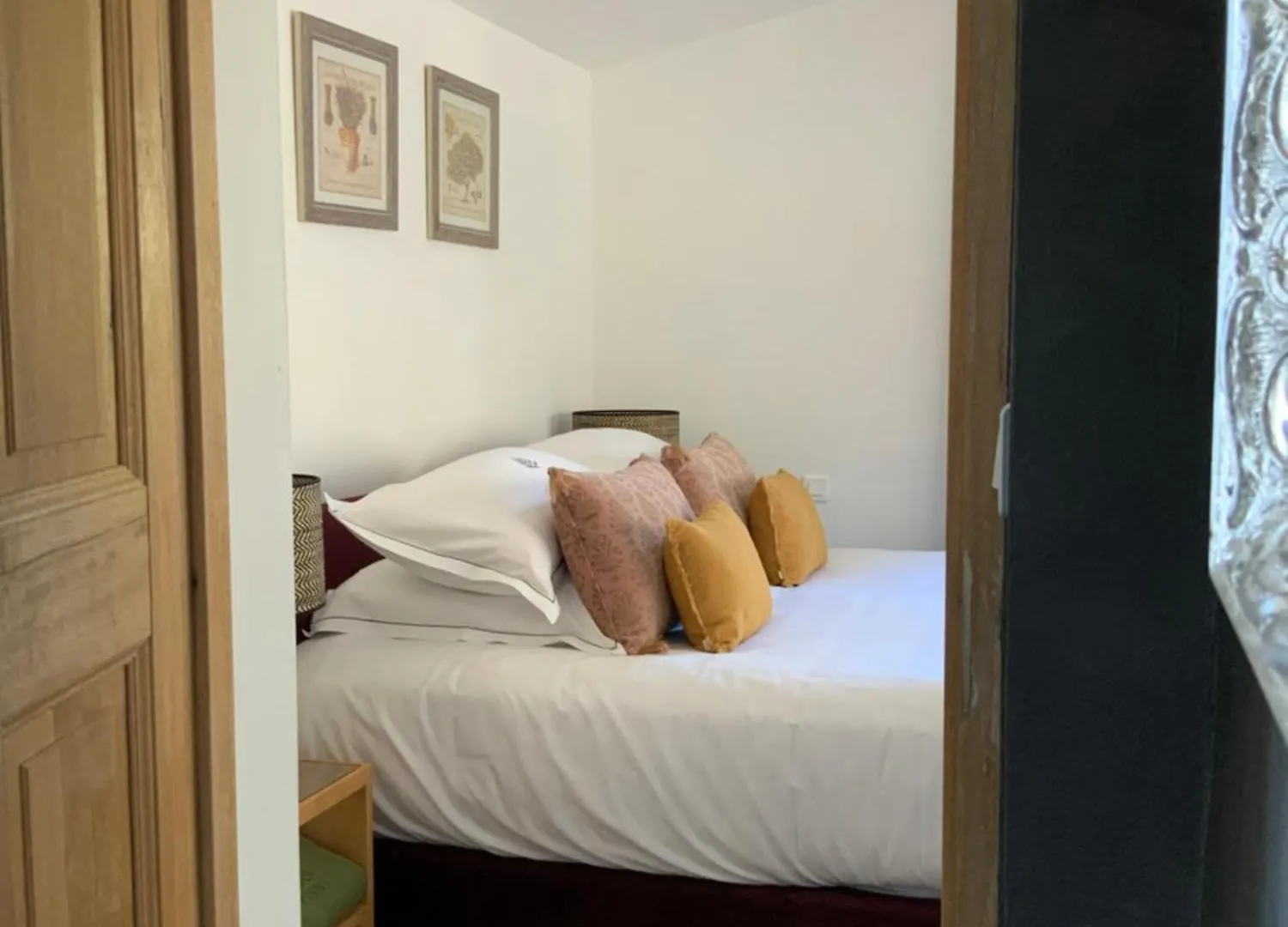 Le Mas Les Eydins Bonnieux Bed & Breakfast